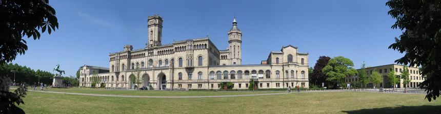 Wide shot of Leibniz University